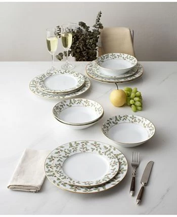 Noritake Holly Berry 12 Piece Set 4 Noritake Holly Berry 12 Piece Set - Image 2