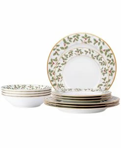 Noritake Holly Berry 12 Piece Set