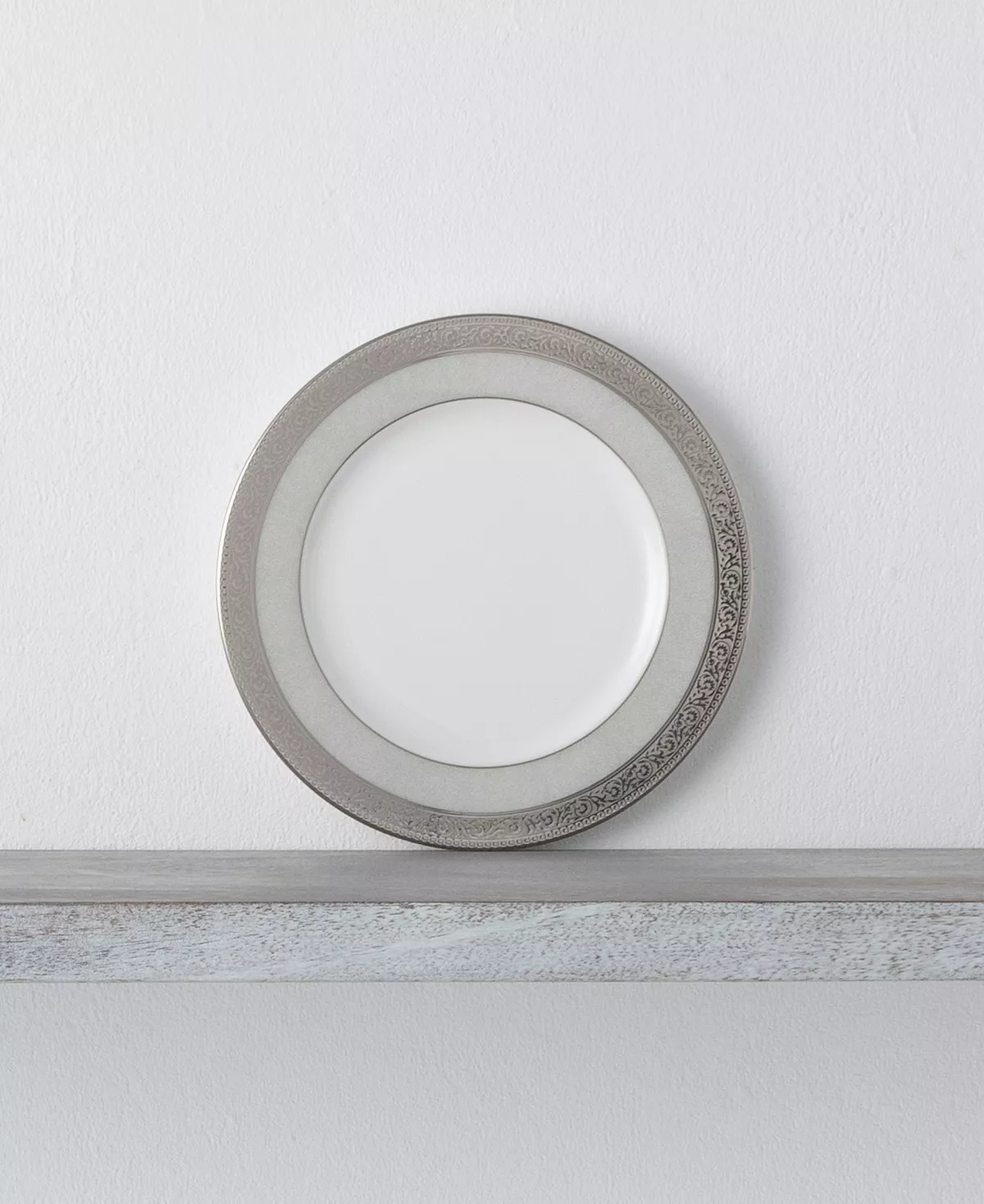 Noritake Summit Platinum Set Of 4 Bread Butter And Appetizer Plates, Service For 4 5 Noritake Summit Platinum Set Of 4 Bread Butter And Appetizer Plates, Service For 4 - Image 3