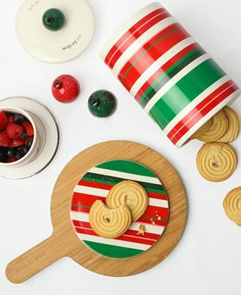 Kate Spade New York Knock On Wood Cutting Boards, Set Of 2 7 Kate Spade New York Knock On Wood Cutting Boards, Set Of 2 - Image 5