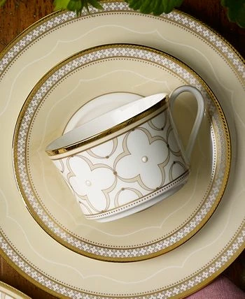 Noritake Trefolio Gold Set Of 4 Saucers, Service For 4 4 Noritake Trefolio Gold Set Of 4 Saucers, Service For 4 - Image 2